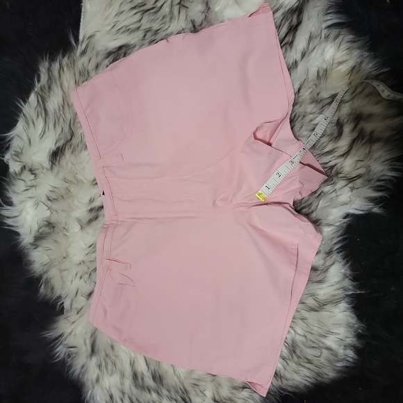 WOMENS OUTFIT PINK RUE SHORTS 12 AND NO BOUNDARIES BLACK LIGHTWEIGHT TANK SIZE L - Picture 4 of 7